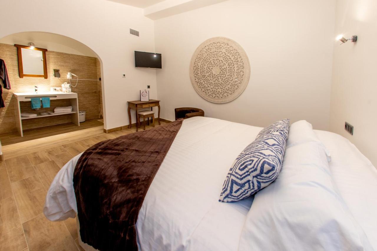 Artmonia Hotel 3*