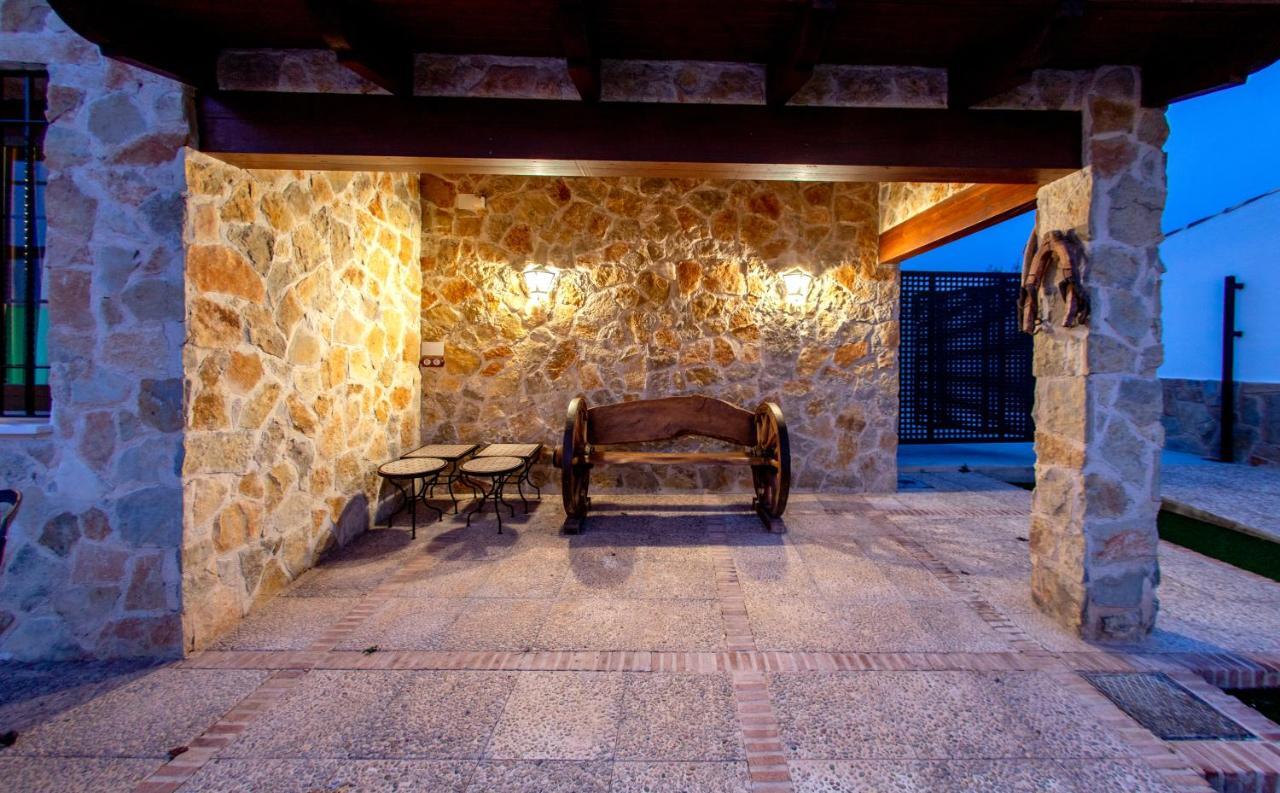 Hotel Artmonia 3*